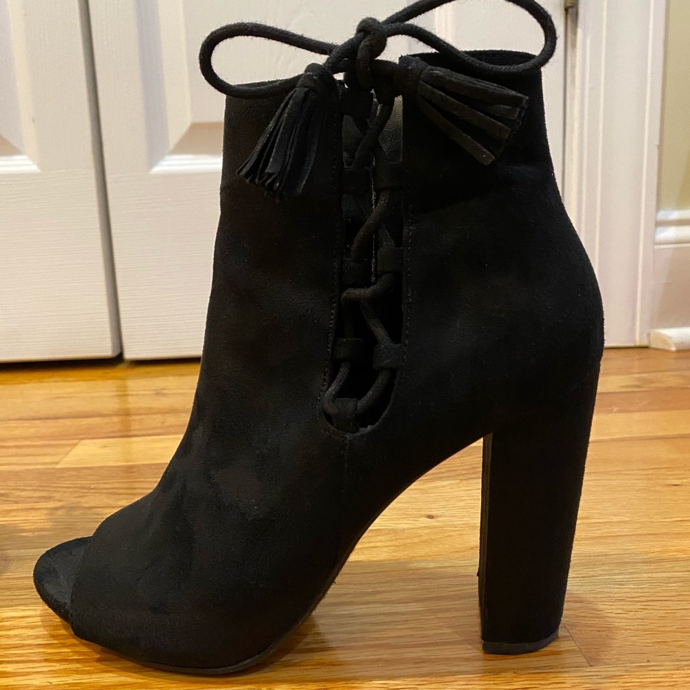Adorable Black High Heels
